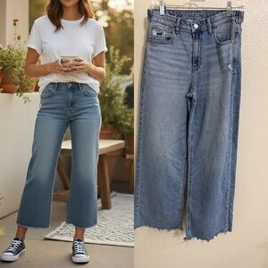 American Eagle Super High Rise Baggy Wide Leg Jeans Size 4 Adjustable Waist